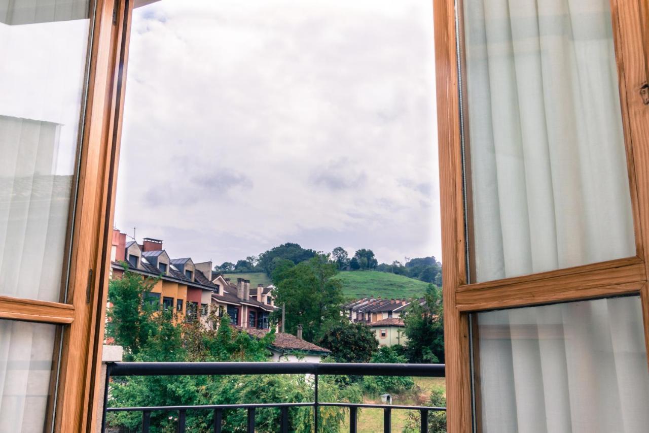 Hotel Plaza Cangas de Onis Exterior photo