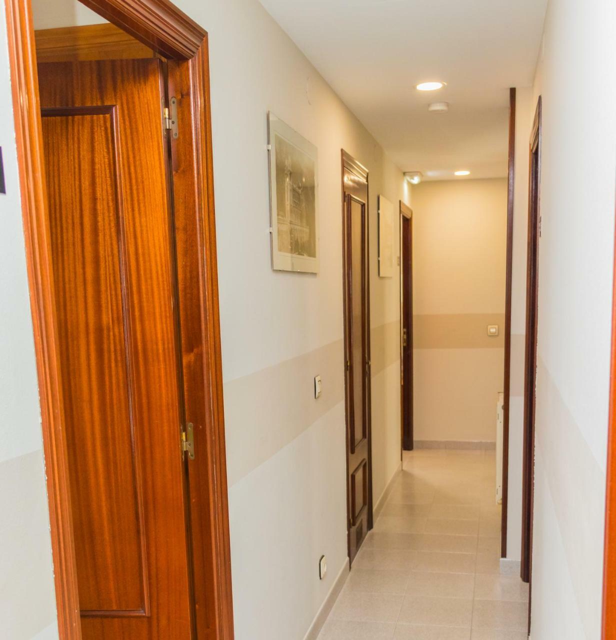 Hotel Plaza Cangas de Onis Exterior photo
