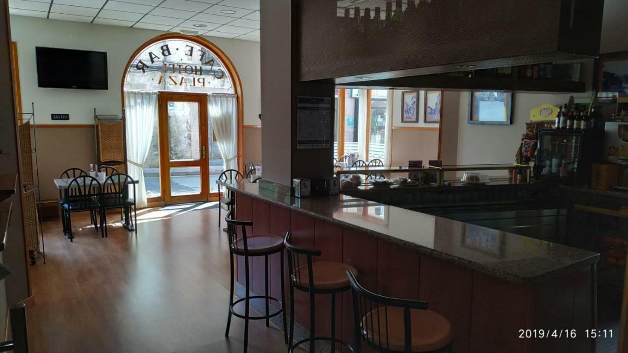 Hotel Plaza Cangas de Onis Exterior photo